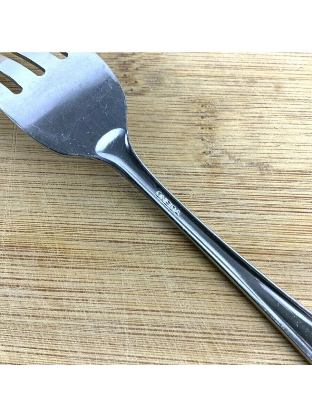 Oneida Satin Sand Dune 7.5 inch Stainless Steel Dinner Forks Set Of 2